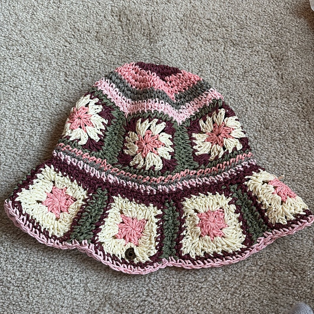 Free people bucket hat